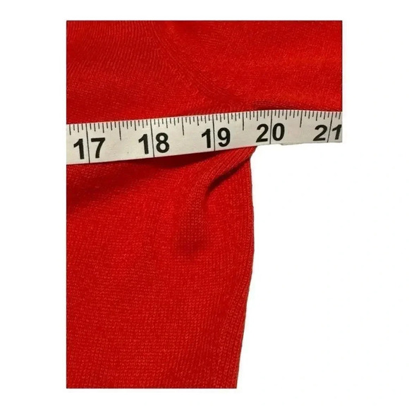 Jones Wear Women’s Medium Red Ruffled Button Front Cardigan - Picture 5 of 7